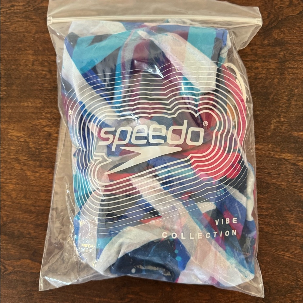 Speedo Women's Abstract Print One-Piece Swimsuit - Picture 5 of 6